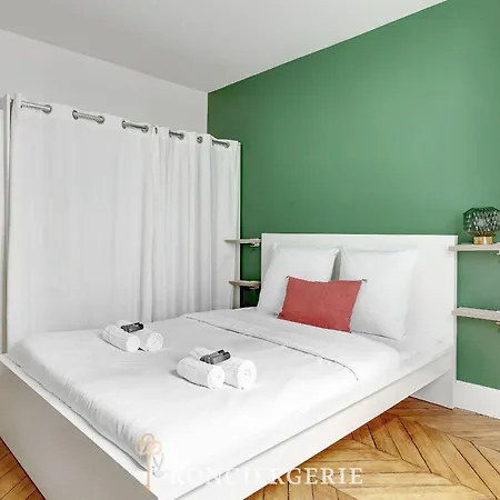 Daire Bm-nid Cosy A Oberkampf - Pour Deux